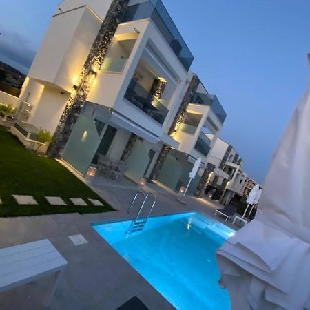 Interni Luxury Living Apartment Nikiti  Luaran gambar