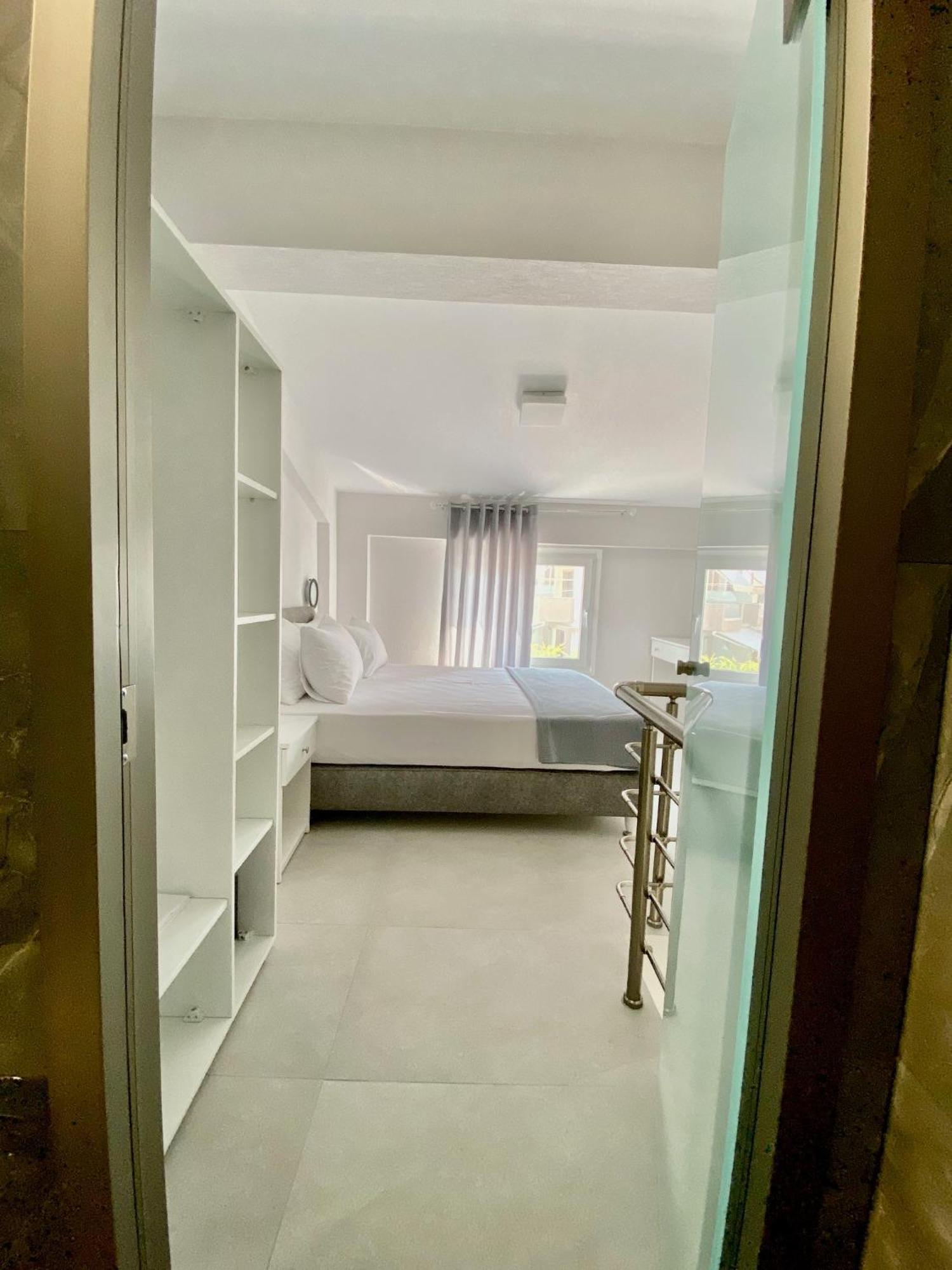 Interni Luxury Living Apartment Nikiti  Luaran gambar
