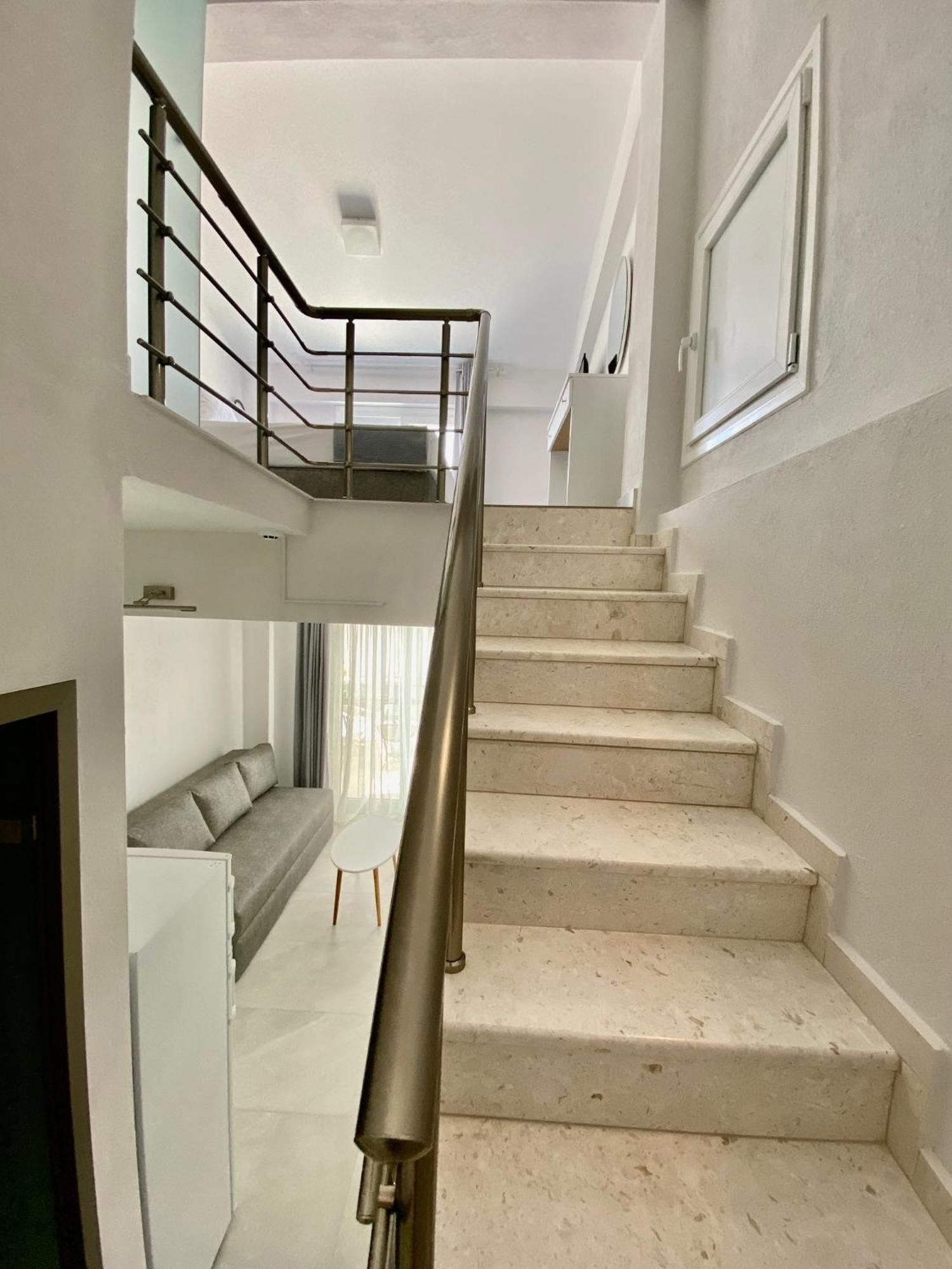 Interni Luxury Living Apartment Nikiti  Luaran gambar